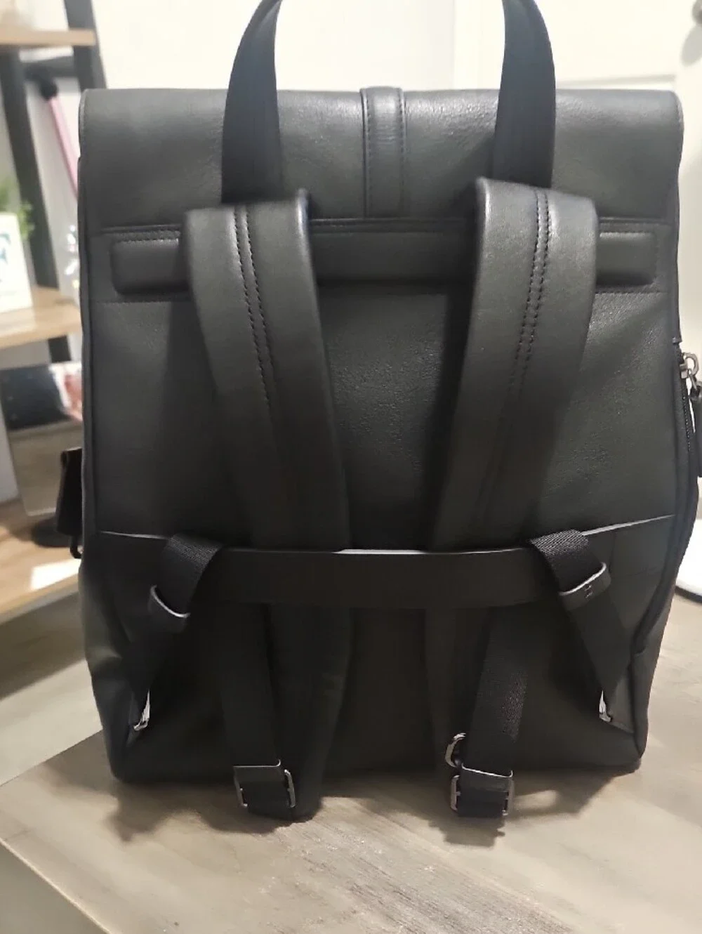 Tumi Womans Black Leather Backpack - Sleek Everyday Carry